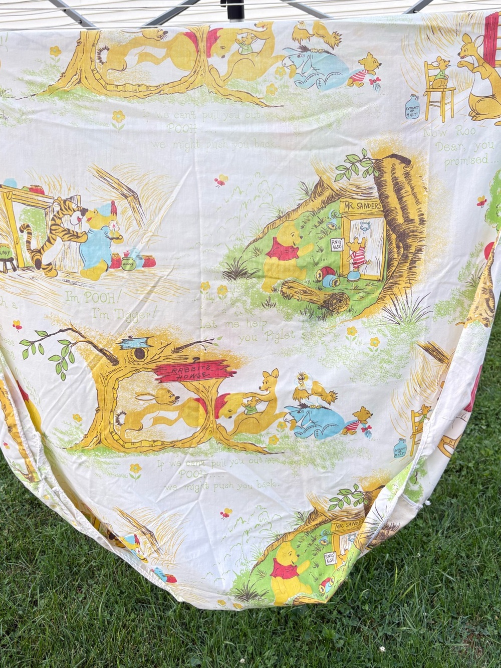 Vintage 1980-80 Sears Winnie The Pooh Storybook Print Fitted Sheet and Cases